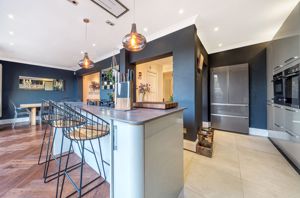 Kitchen Dining angle 3- click for photo gallery